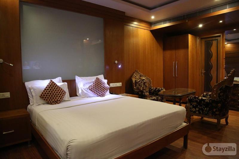 Hotel Emarald, Nueva Delhi Exterior foto